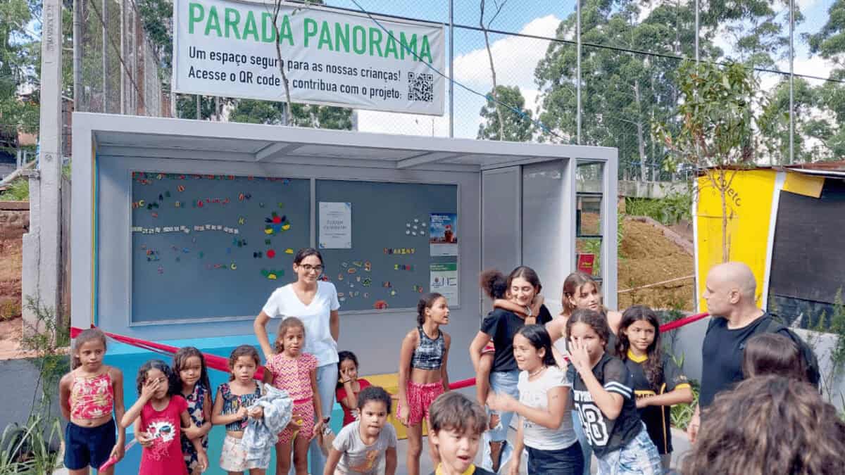 Proyección de compromiso comunitario de Mercosur SaopaolaAvenue - CeramicSteel Mercosul - Artesana
